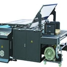 Półautomatyczna maszyna do laminowania fletów Tektura falista 9kw 6000 sztuk na godzinę